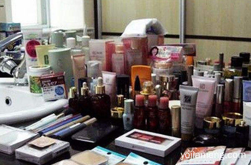 加盟化妆品品牌店怎么样？高级化妆品加盟好吗