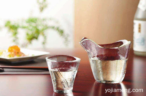 白酒纯粮散装酒加盟怎样？散白酒散酒批发加盟好吗