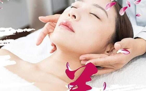 开店选艾客思美容养生会怎么样？每天起床就有大笔盈利入账