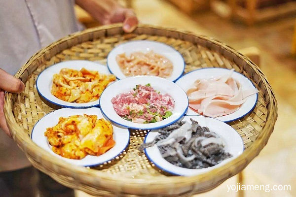 泥巴小院市井火锅开店经营哪些产品 属于什么档次的消费