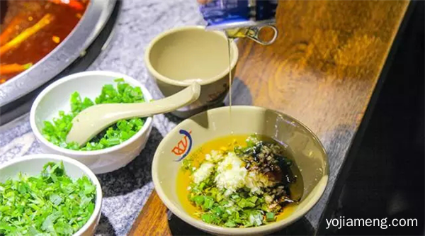 劲爆！这家火遍全国的火锅店居然来西安了