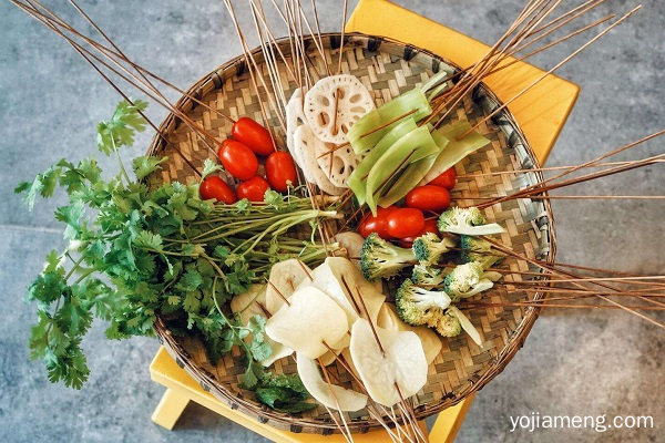 加盟班花麻辣烫串串火锅 把握财富成功先人一步