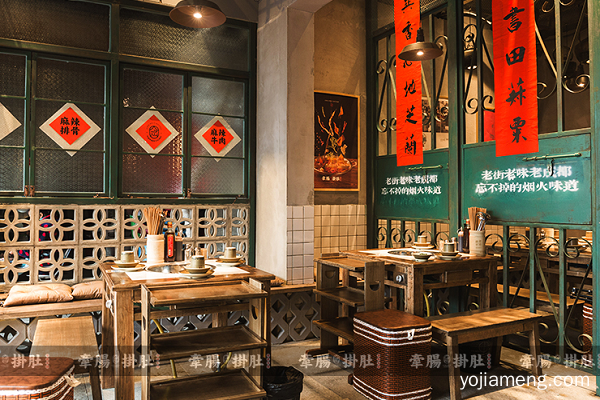开火锅加盟店怎么考虑设计方案？牵肠挂肚市井火锅