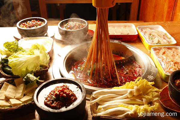 蓉城豆花火锅串串 重新定义麻辣烫