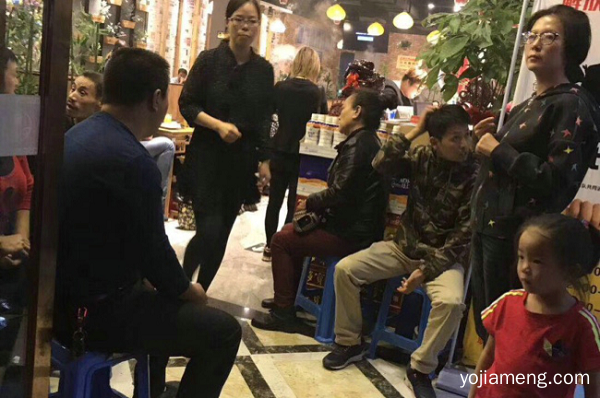 重庆火锅加盟店，30多年商战经验，值得选择