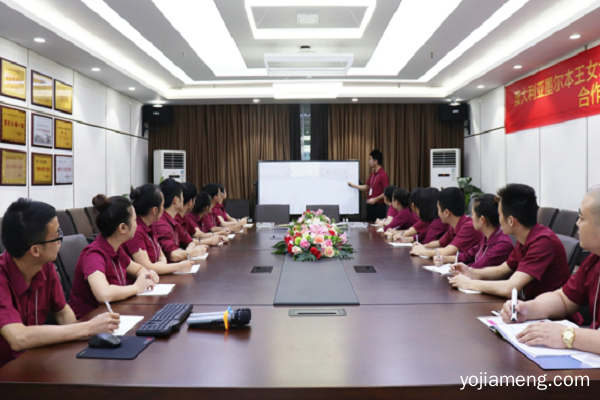 重庆特色老火锅加盟：如何提高店铺翻台率？