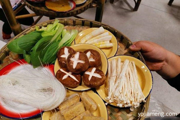 陈艳红市井火锅加盟店经营哪些美食