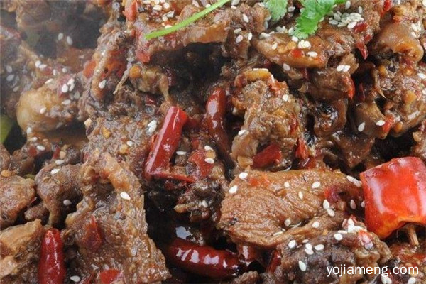 福牛座牛肉香锅食材里有海鲜吗 是统一配送的吗