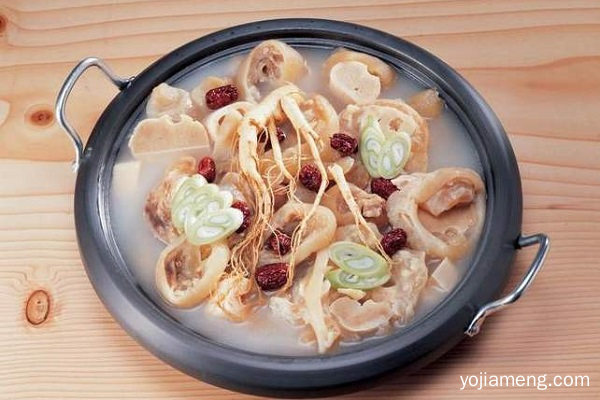 火锅如何出奇制胜?牛一妃特色牛尾火锅，生财有道