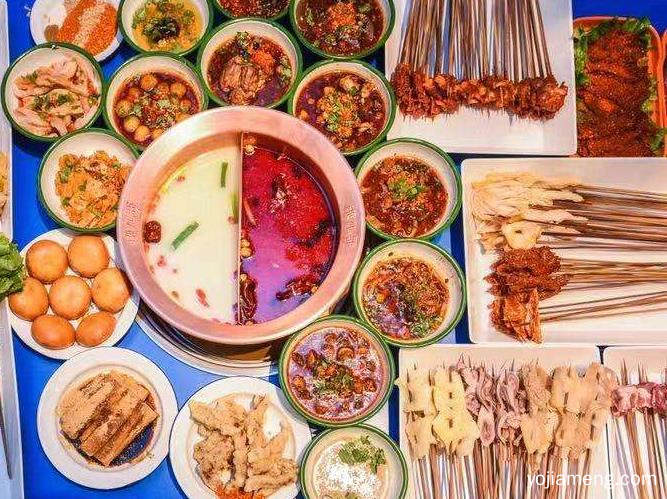 签年时光火锅串串香，一次性锅底，百种菜品，健康美味，合格畅吃