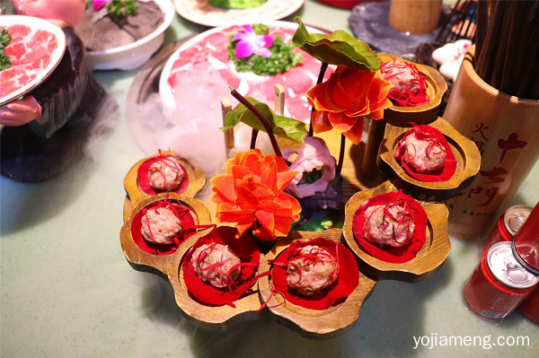 重庆本地人吃的火锅：一锅一故事，湊齐美味和美好