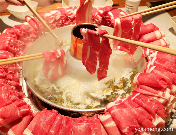 小蒙酸菜铜锅，餐饮界黑马 着实名不虚传