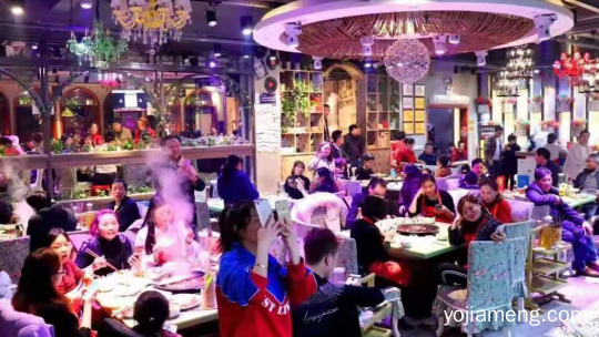 重庆哪家火锅正宗没有什么比吃吃喝喝更开心啦