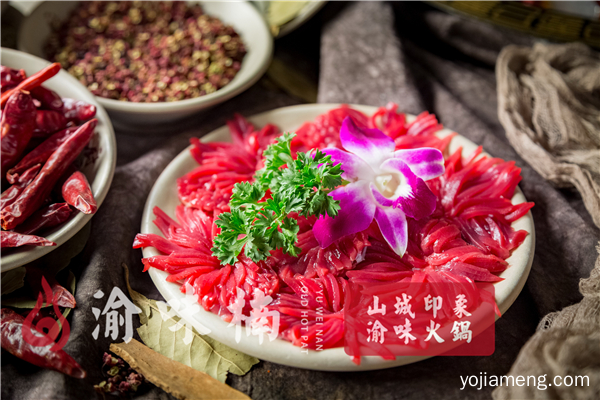 重庆老火锅哪个较好吃？正宗的重庆老火锅锅底