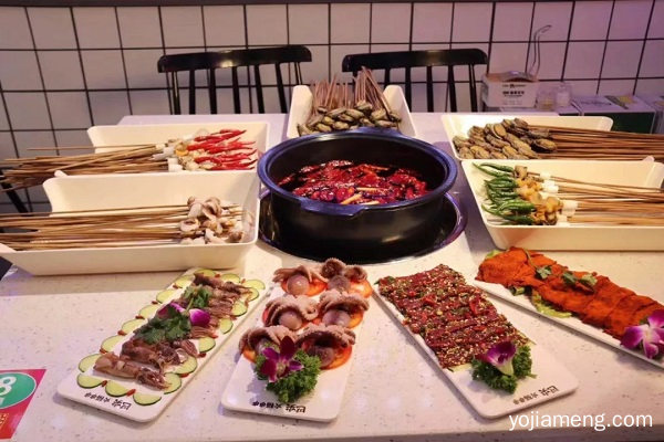 开业喜讯：忠县店（8月16日）盛大开业啦！风靡网络的网红串串首斤免费吃！