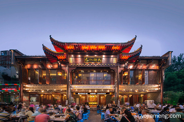特色火锅店加盟哪家好？谨记以下几点让你成功创业