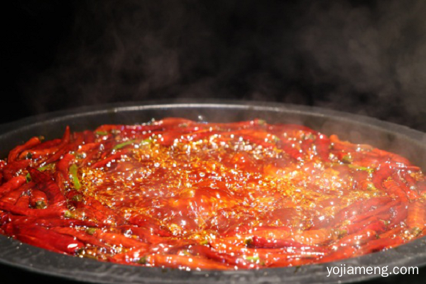 重庆口碑前靠前的火锅店：吃过这家火锅店后才知道有多巴适！