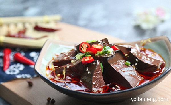串串香加盟不错品牌，大成醉串串总部强大优势
