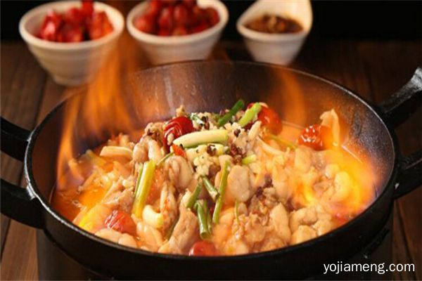 投入创业开魔火厨炭火干锅加盟店需要多少费用