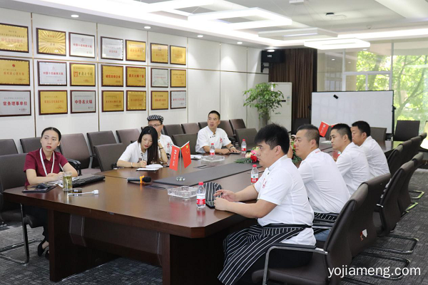 重庆火锅连锁店加盟哪家好？龙江码头火锅加盟