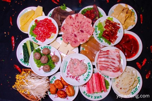 囍辣老火锅加盟前景分析和前期准备