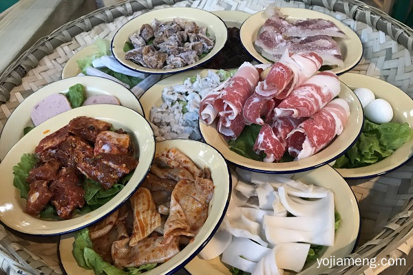 泥巴小院市井火锅知名吗 接受加盟吗