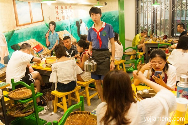加盟班花麻辣烫 为您打造一场串串火锅财富盛宴