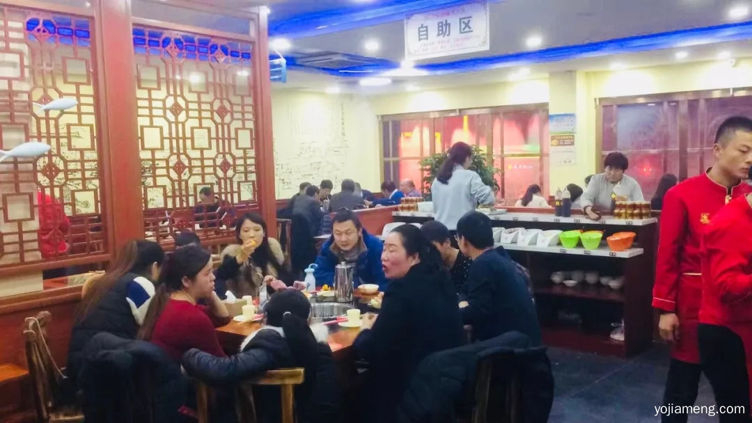 火锅加盟店经营的成功之道，如何能摸透顾客的消费心理状态？