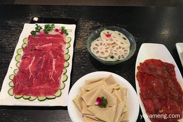 想吃正宗重庆火锅？就选小天鹅