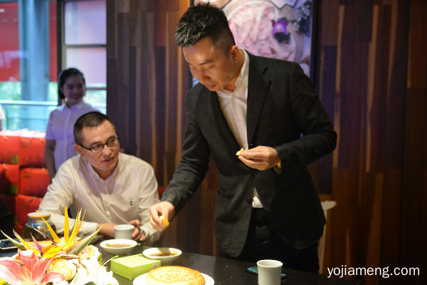 麻辣空间携手940味觉评审团直播：“食肆无疆”全国各地怎样吃清油火锅？