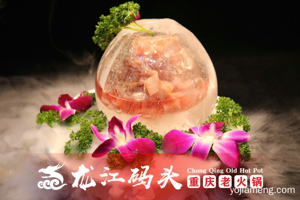 重庆本地人推荐火锅：来龙江码头安慰你躁动的荷尔蒙