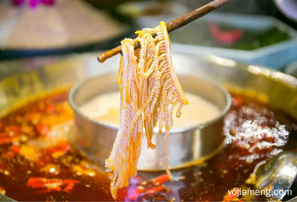 相对牛油火锅，麻辣空间清油火锅有哪些优势？