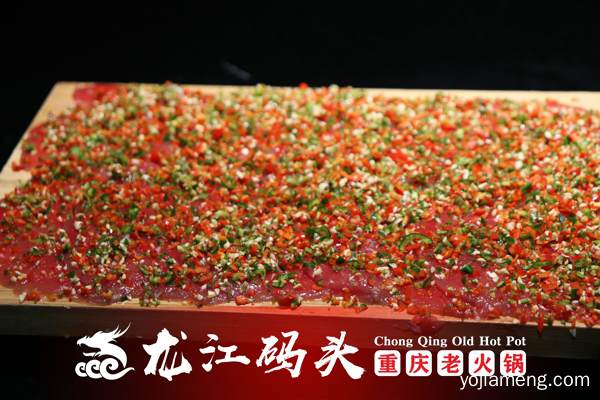 重庆本地人推荐火锅：来龙江码头安慰你躁动的荷尔蒙