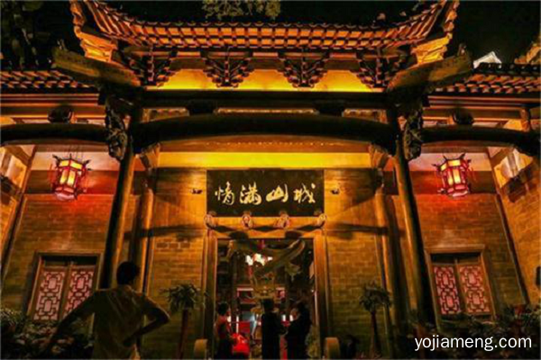2021年重庆吃火锅哪里更正宗？开了10年的老店，确定不来get？
