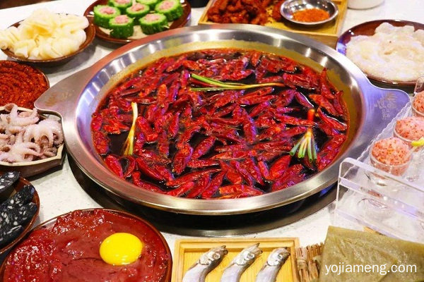 成都里火锅店有市场 适合乡镇开店的好项目