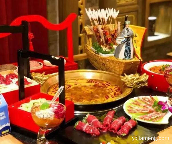 三国文化和火锅的结合，就是要你吃的过瘾，西宁吃货们盘它！