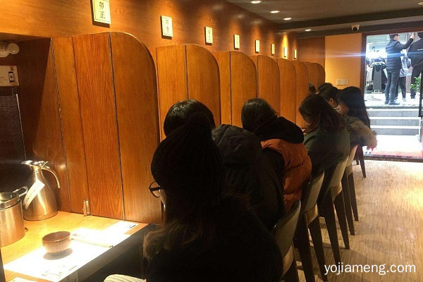 特色美食才能吸引消费者 良弥一味小火锅开店红火