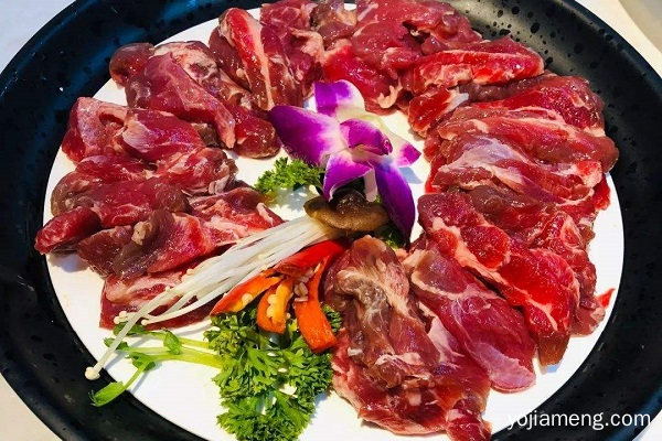 加盟牛腩火锅 需要多少钱多大店面