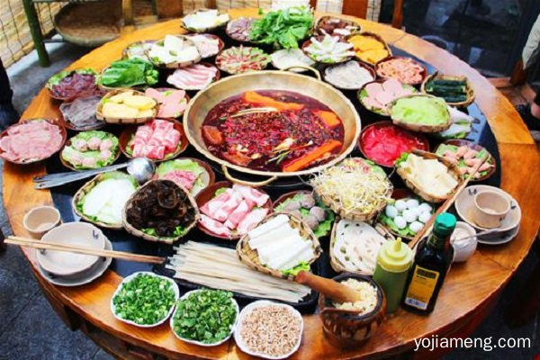 李晓得市井火锅加盟合同一般是几年的