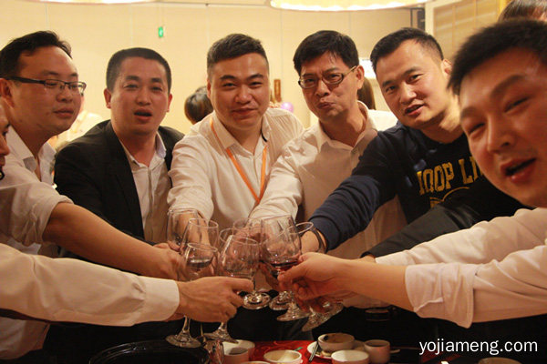 恭贺果C益佰乔迁揭牌仪式圆满收官