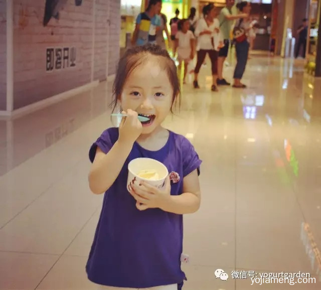 凯德MALL生意火的冰淇淋店