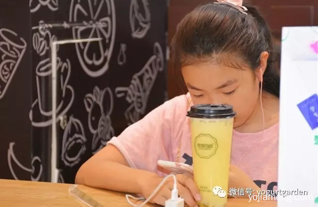 凯德MALL生意火的冰淇淋店