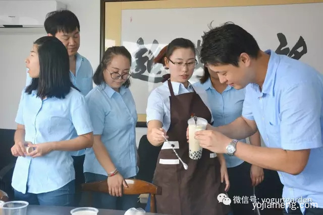 新品品尝会的召开，新品发布还会晚吗？