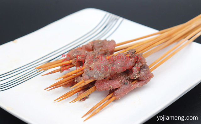 餐饮小白开串串香加盟店前期需要哪些准备，详细看看！