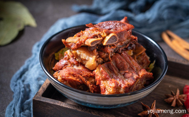 鼎四方鲜牛肉大骨汤有哪些产品，鼎四方鲜牛肉大骨汤总店在哪，推荐了解！