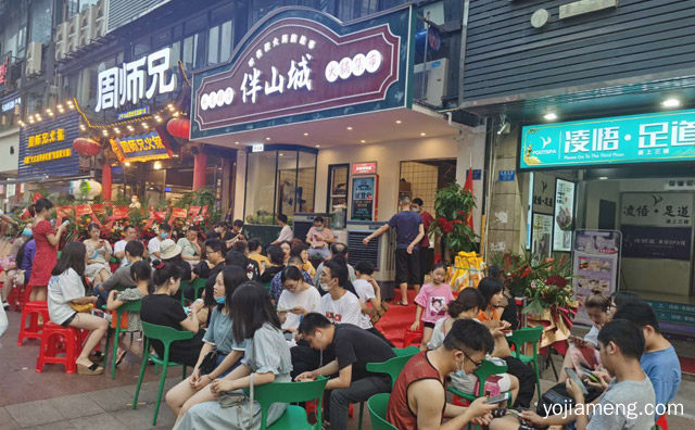 火锅店开业做什么活动更吸引顾客，推荐了解一下？