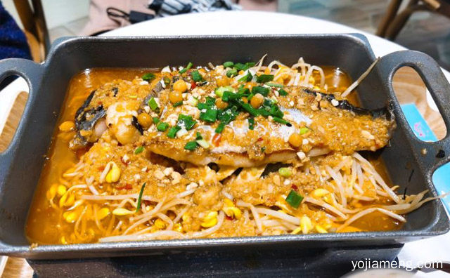 顶级大厨手把手教你，烤鱼饭快餐怎么做，可以了解一下哈