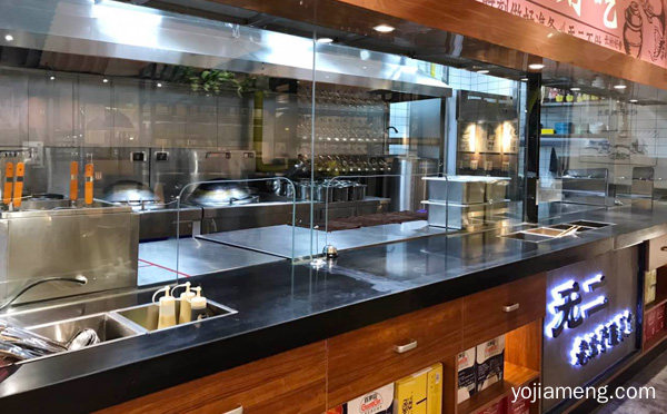 再现酸菜鱼美味神话成为中国新派酸菜鱼，无二老坛子酸菜鱼，推荐看！