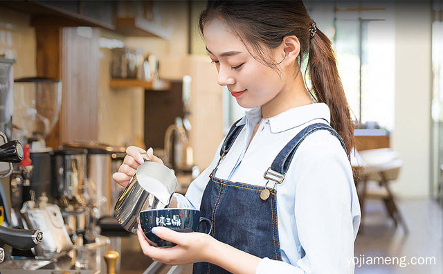 陈三鼎奶茶能加盟吗，陈三鼎奶茶在台湾哪里，可以了解一下哈