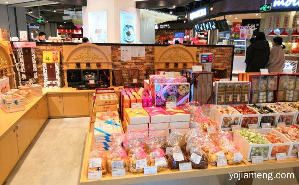 开零食店不加盟哪里进货，推荐了解一下？